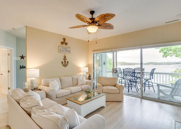 Water Sports On-Site! Lake Of The Ozarks Townhome