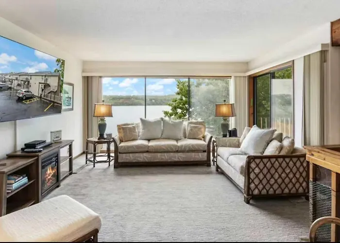 Pelican Bay Getaway